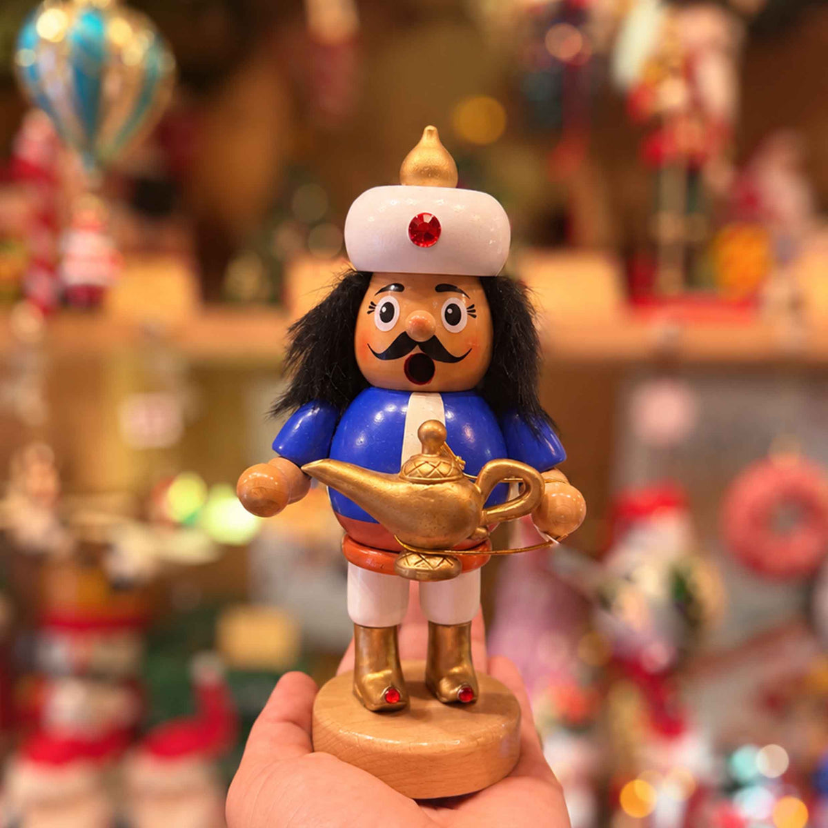 Schiaccianoci fumatore “Genio della Lampada” 🎄✨
