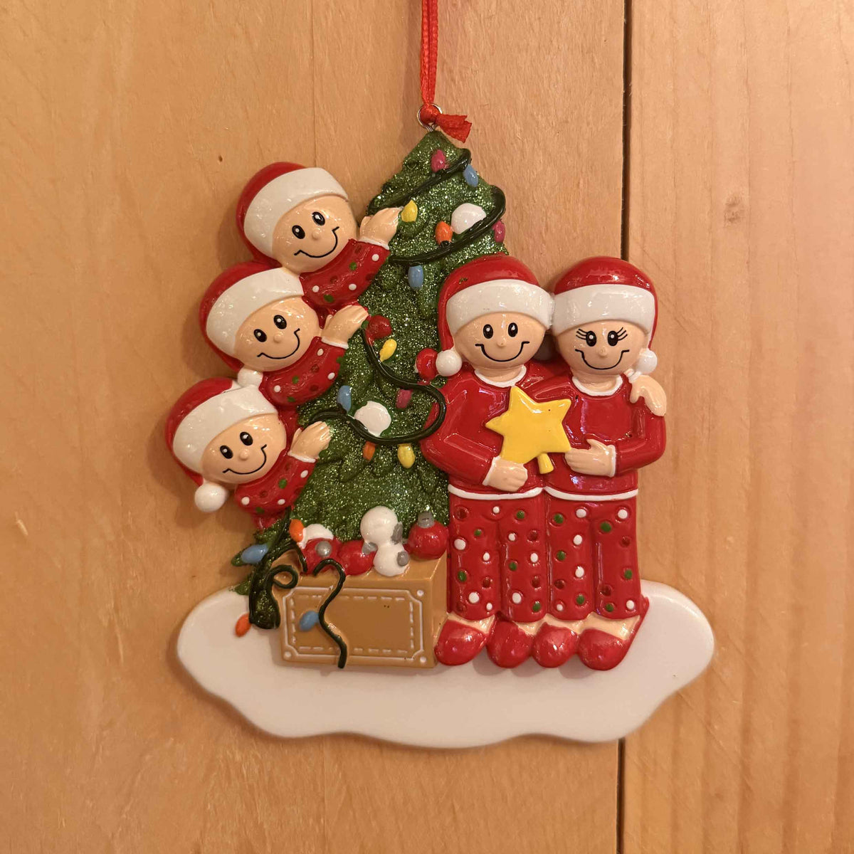 Addobbando l'Albero di Natale per 5